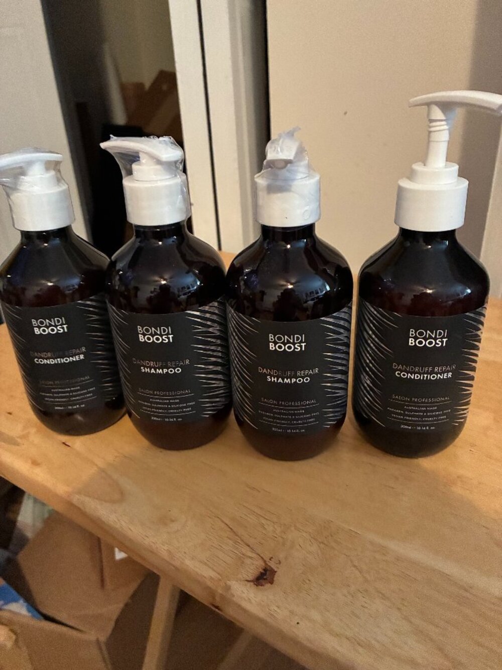4 Brand New Bondi Boost Shampoo and Conditioner